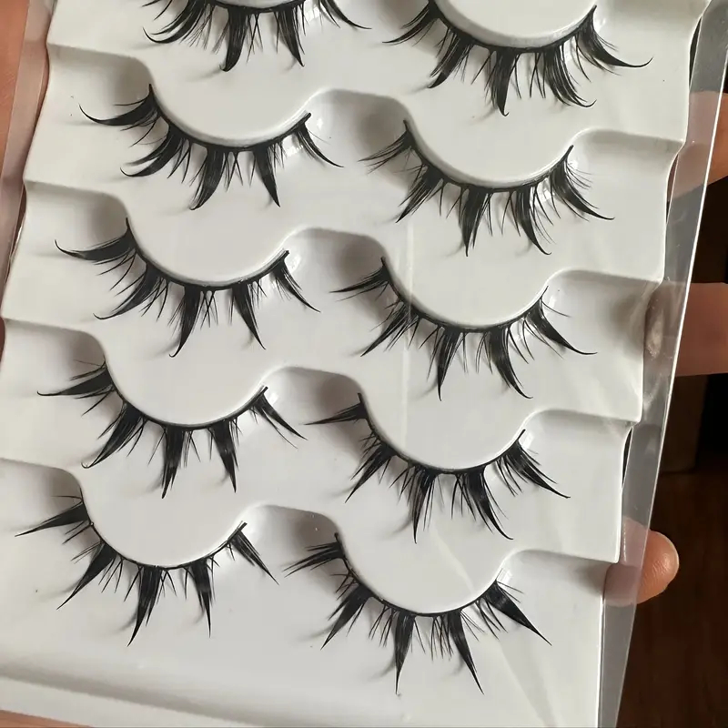 5 أزواج من الرموش الصناعية على - مراجعة Eyelash Extension Anime Style وسعره